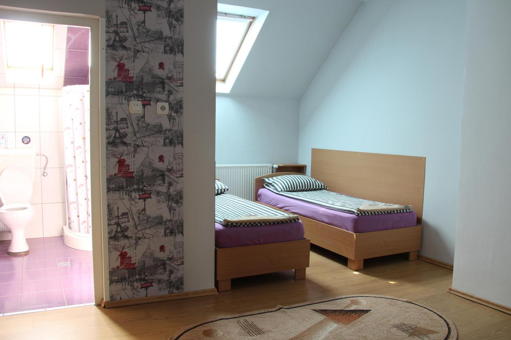 Szasz&Szasz Panzio Bed & Breakfast Gheorgheni  ภายนอก รูปภาพ