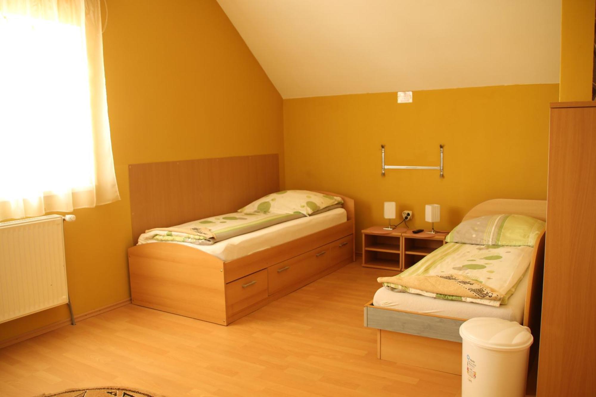 Szasz&Szasz Panzio Bed & Breakfast Gheorgheni  ภายนอก รูปภาพ